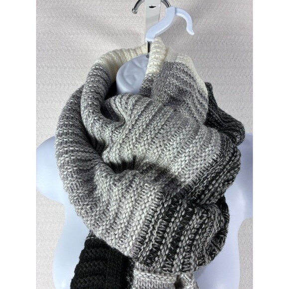 Winter Knitted Thick Scarf Calvin Klein Tassels Black White Gray One Size - Picture 7 of 13